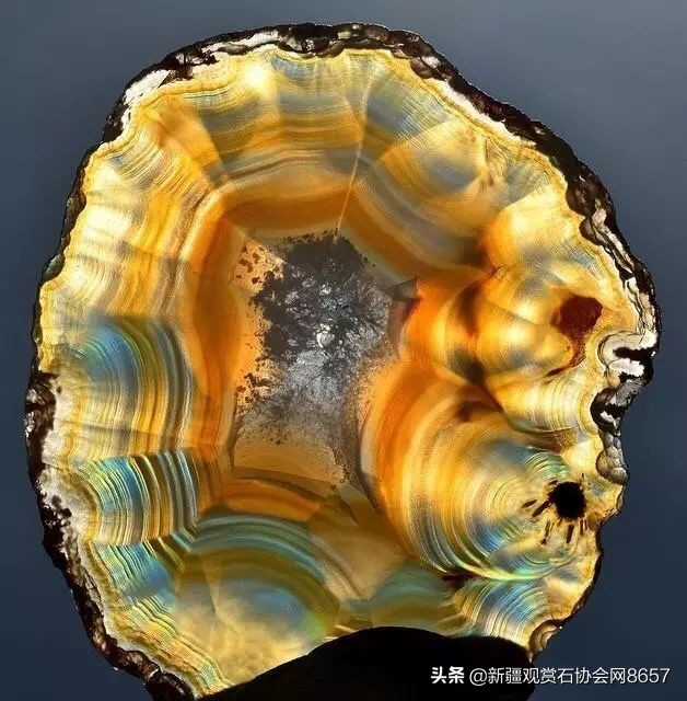 七彩樱花玛瑙,像极光一样好看的钻石