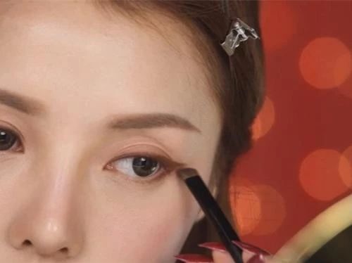 不会化圣诞妆？Pony大神来手把手教你