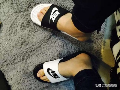 100块钱有两双的鞋子,100元买了三双鞋