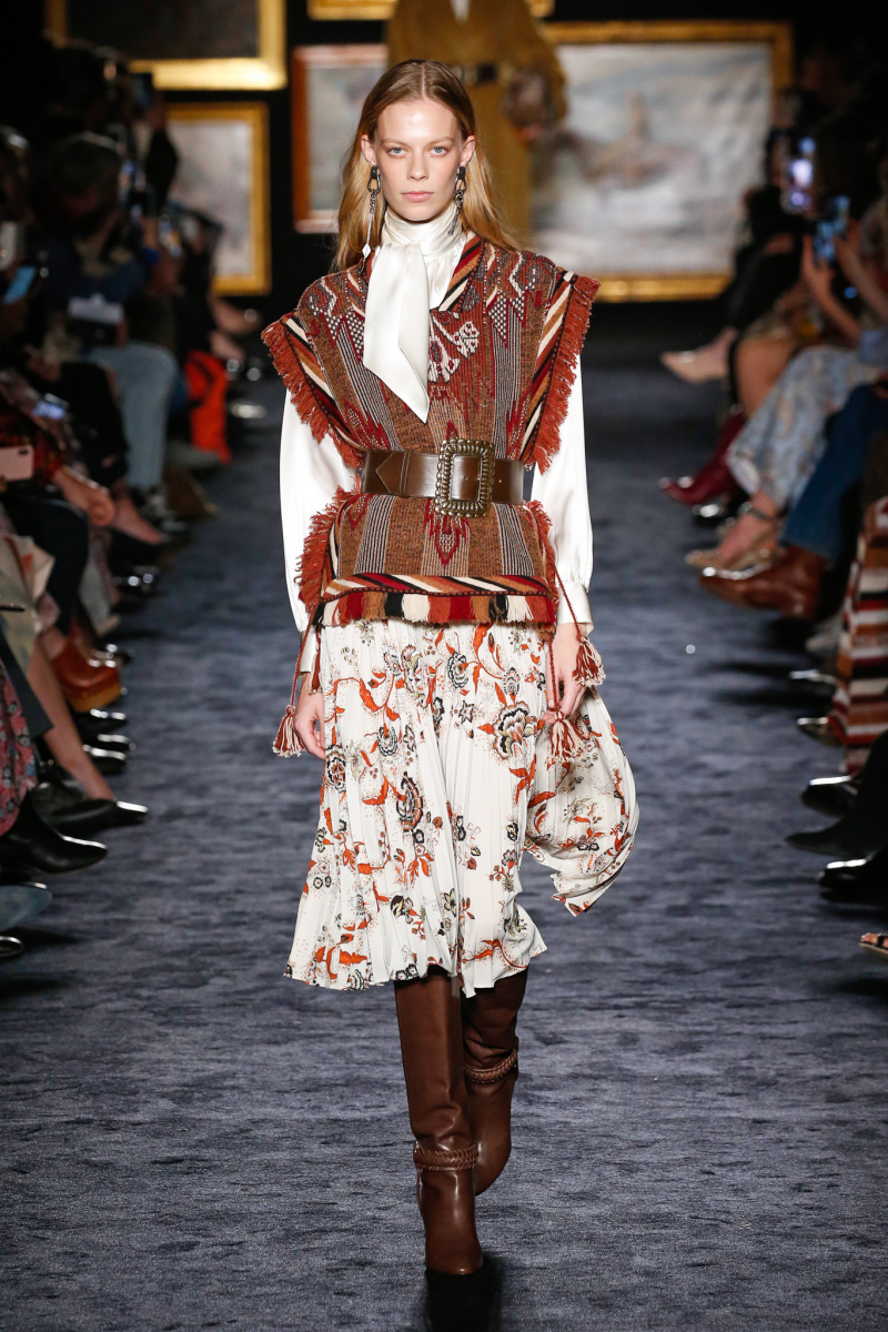 etro刺绣款,etro佩斯利花纹包