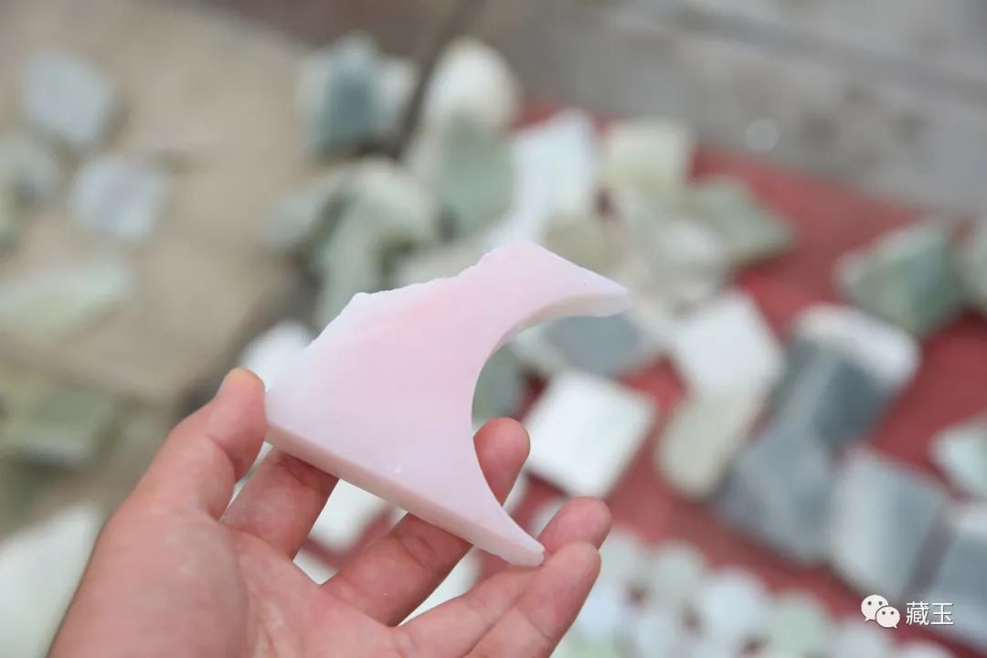 和田玉七种籽料,白玉三色和田玉