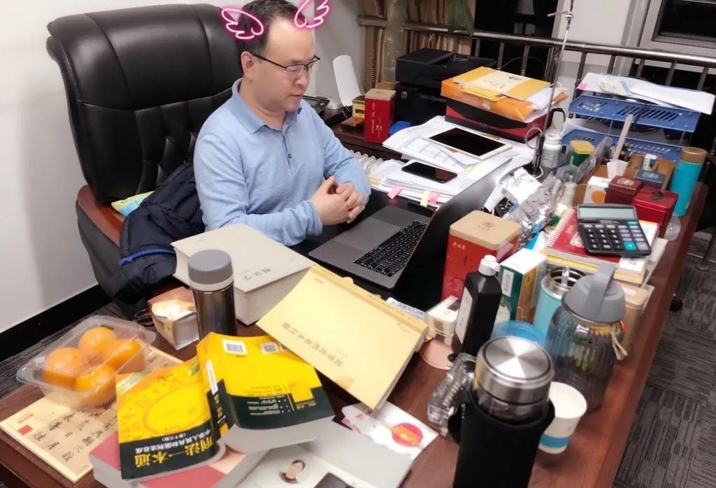 法考刘凤科个人简历,法考刘凤科