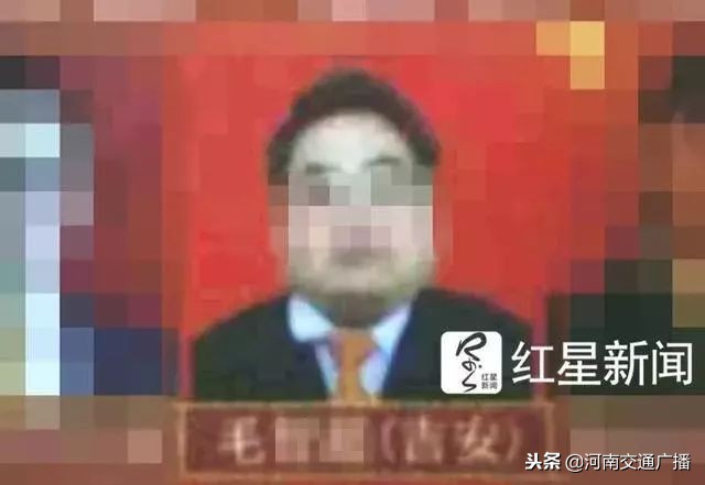 53岁大叔打赏女主播77万,22岁小伙豪赌4800万打赏女主播