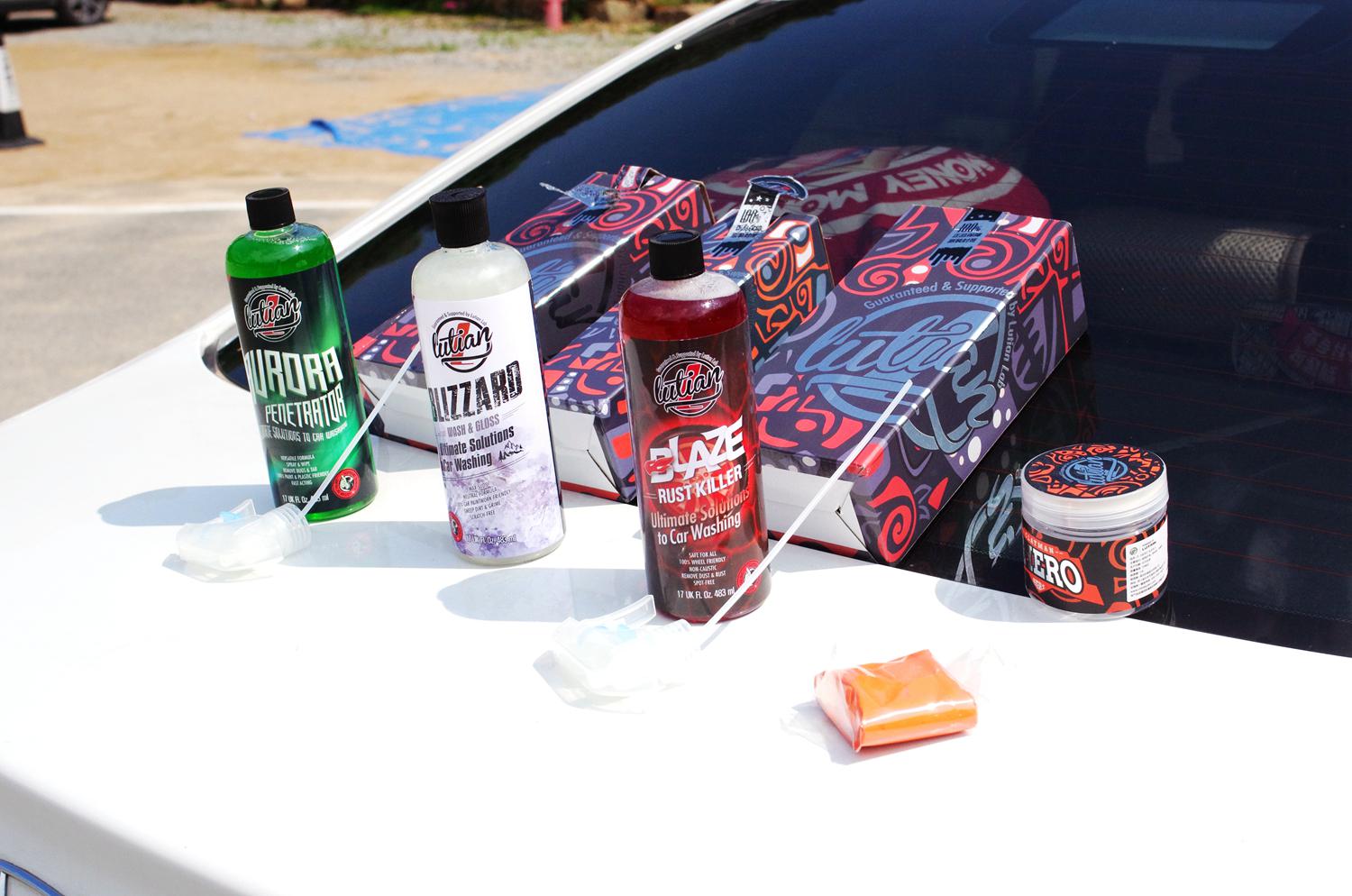 汽车塑料上的污渍怎么去除,汽车上的油烟污渍如何处理