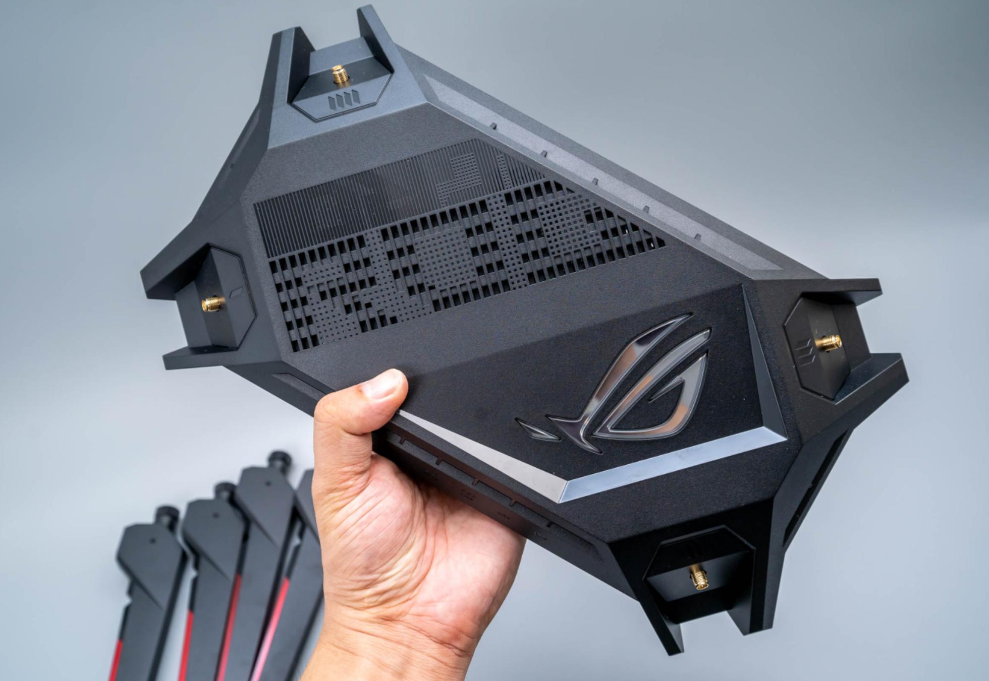 电竞路由器推荐华硕rog,华硕rog魔方幻gt6白色路由器评测