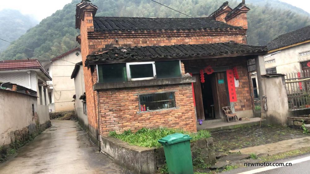 老阿姨摩托旅西藏,老阿姨摩托自驾