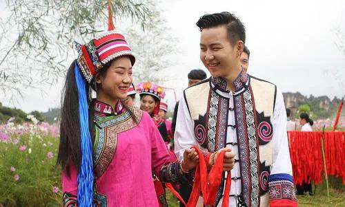 云南少数民族称呼男女的方言,云南少数民族服饰叫啥名
