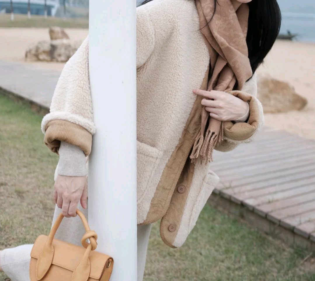 高级感穿搭超爱这个复古风穿搭,高级松弛感复古文艺穿搭