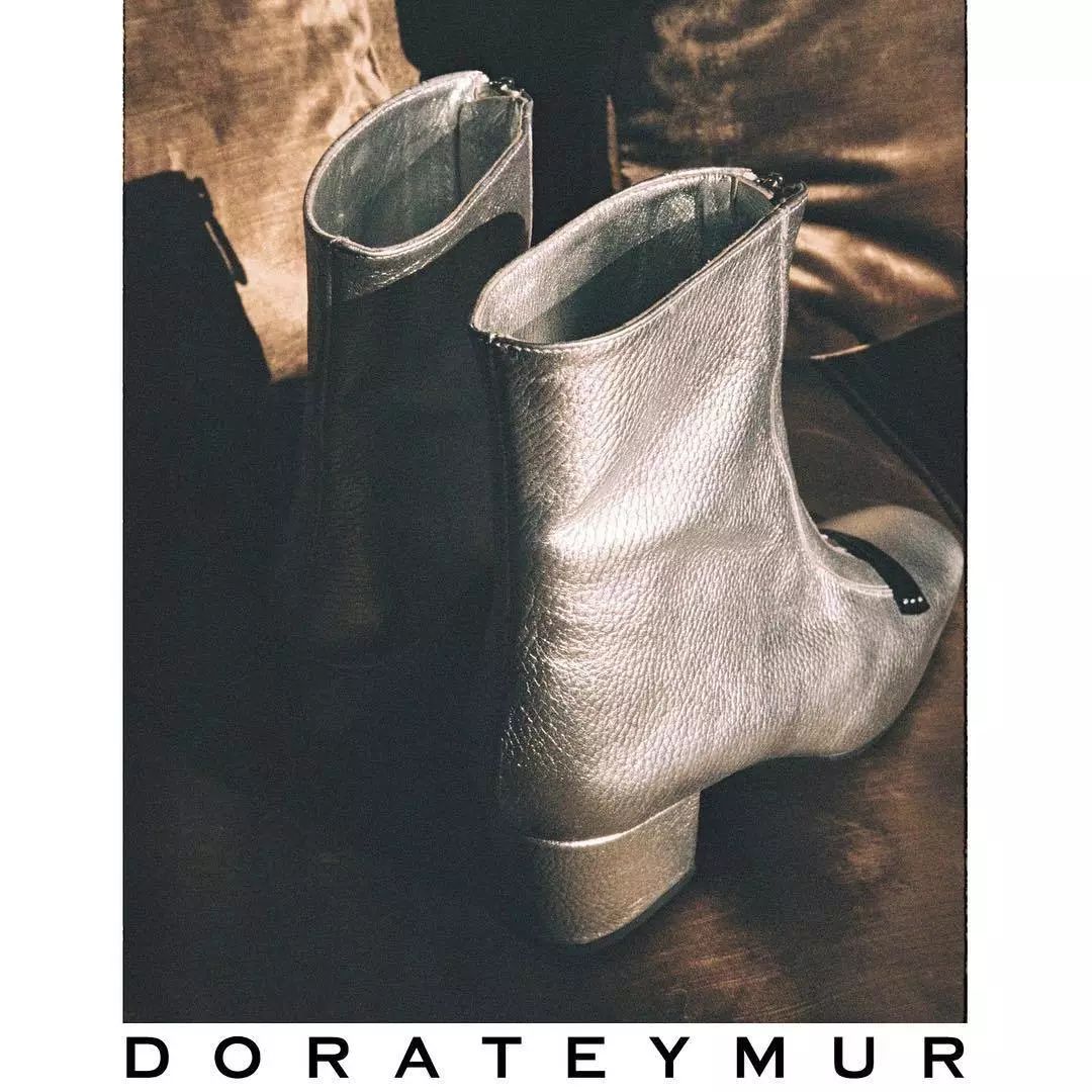 秋冬流行的靴子就买这3双,今年冬天必入款靴子