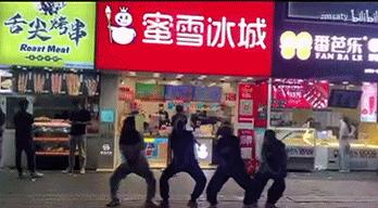 蜜雪冰城你不嫌我穷我也不嫌你low,蜜雪冰城标语我不嫌你穷