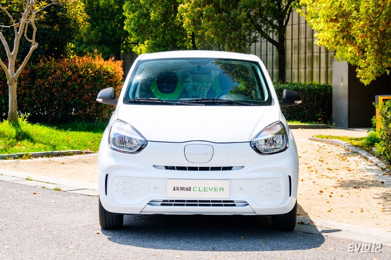 续航300km5万左右纯电车推荐快充,上汽科莱威新四座续航