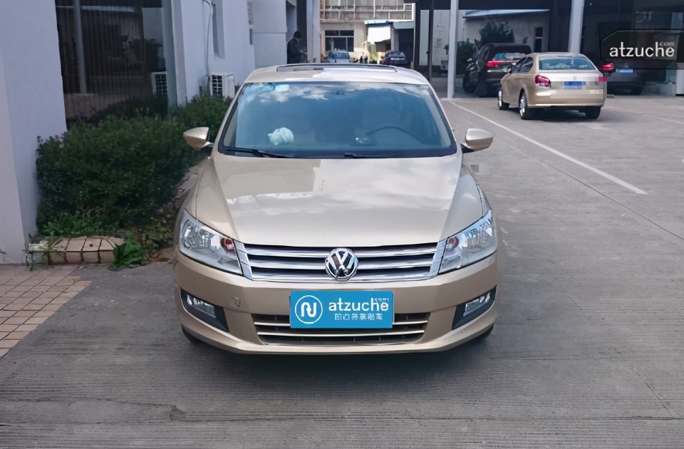 现在老桑塔纳还值得买吗,十年桑塔纳还值得买吗