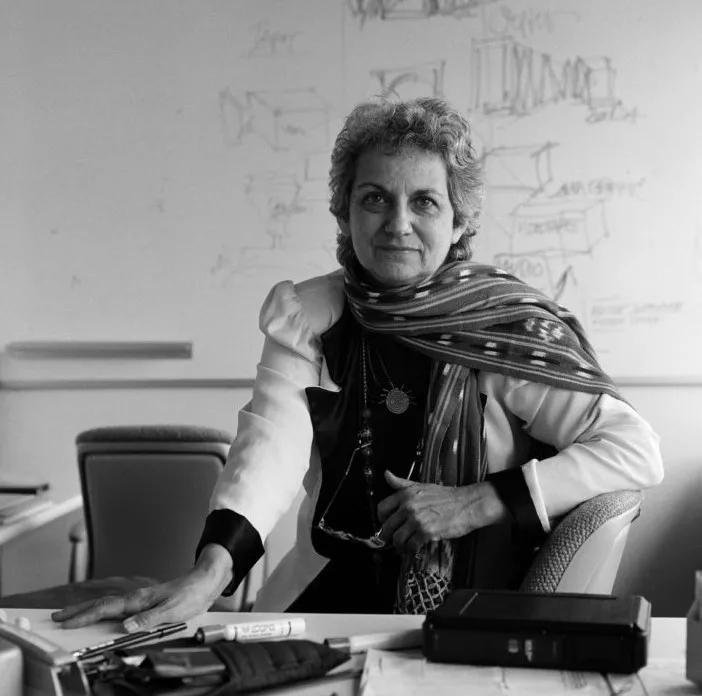 影响中国的12位设计师,影响法国设计的皇家御用艺术家