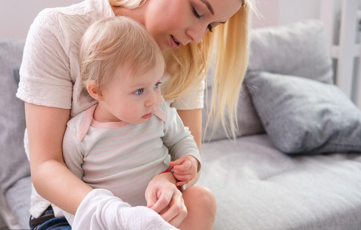 粘人没安全感的孩子要怎么办,孩子撒娇黏人怎么办