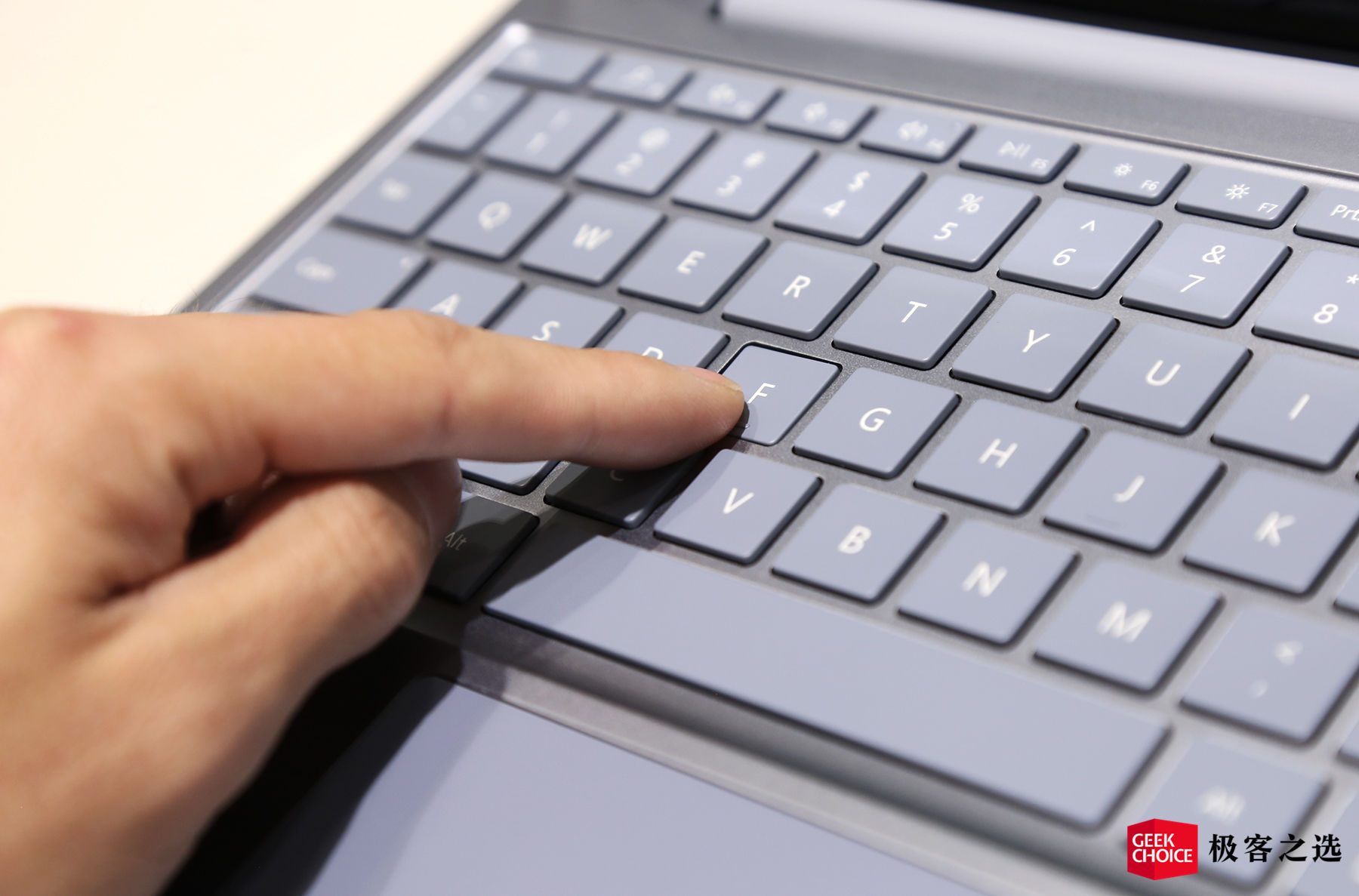 surfacelaptopstudio开箱,微软surfacelaptopstudio