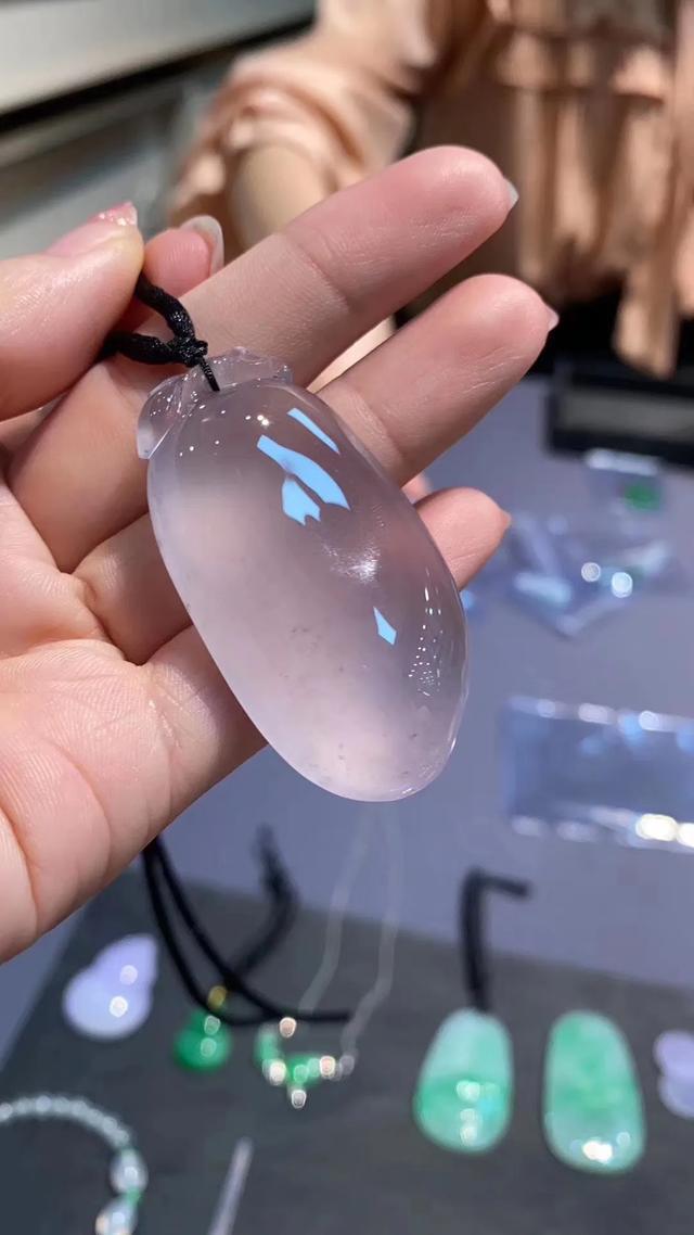 带你了解真正的翡翠知识,带您了解翡翠的基础知识