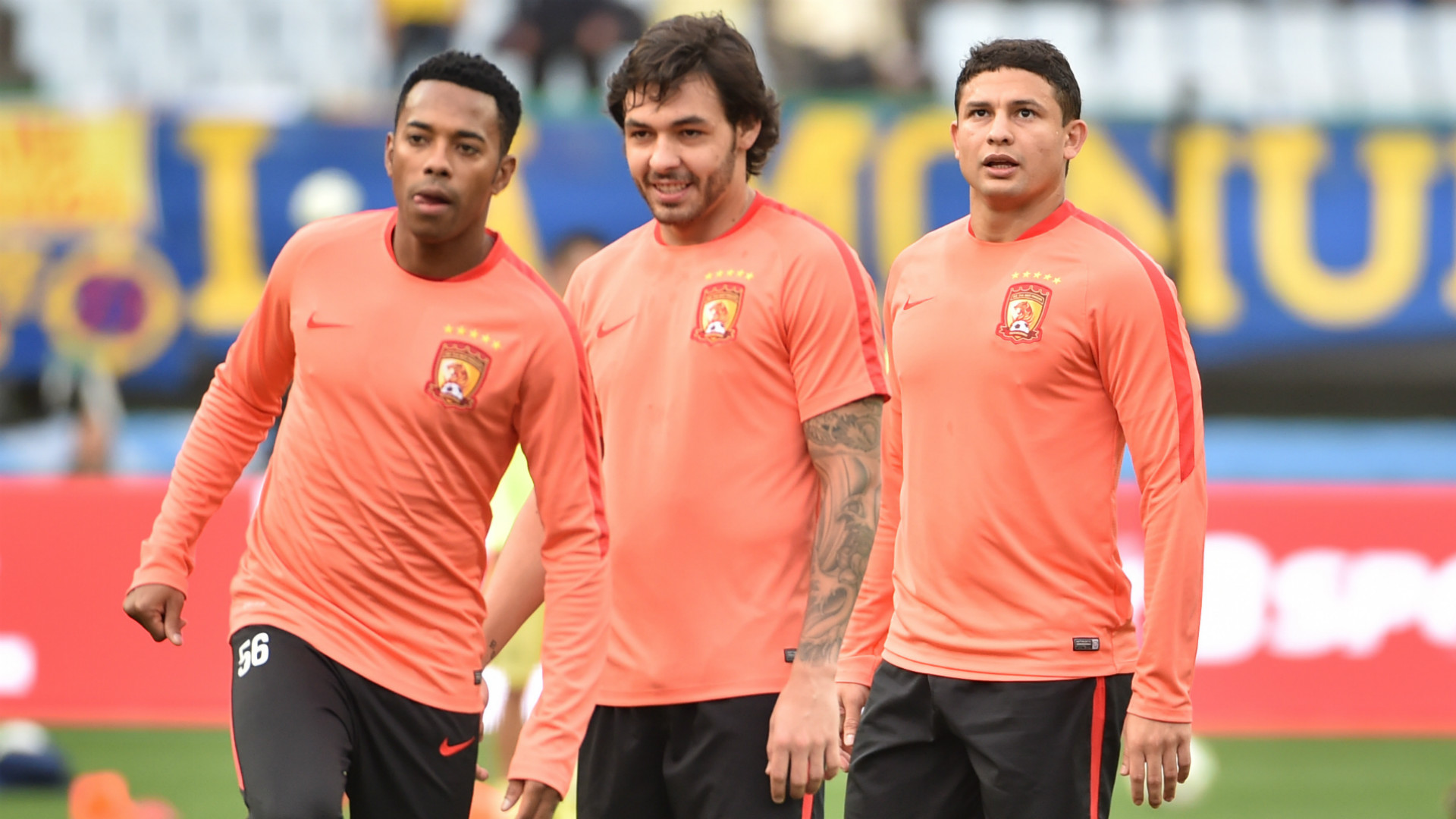 曝国足今日停训,外媒对昨晚中国足球的评价