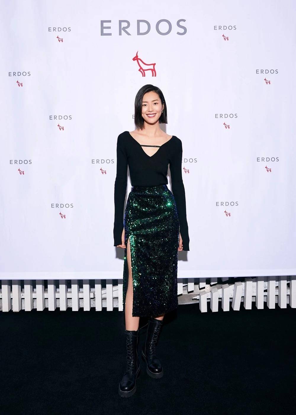 休闲百搭小白鞋是您的最佳搭配,秋天必备百搭鞋