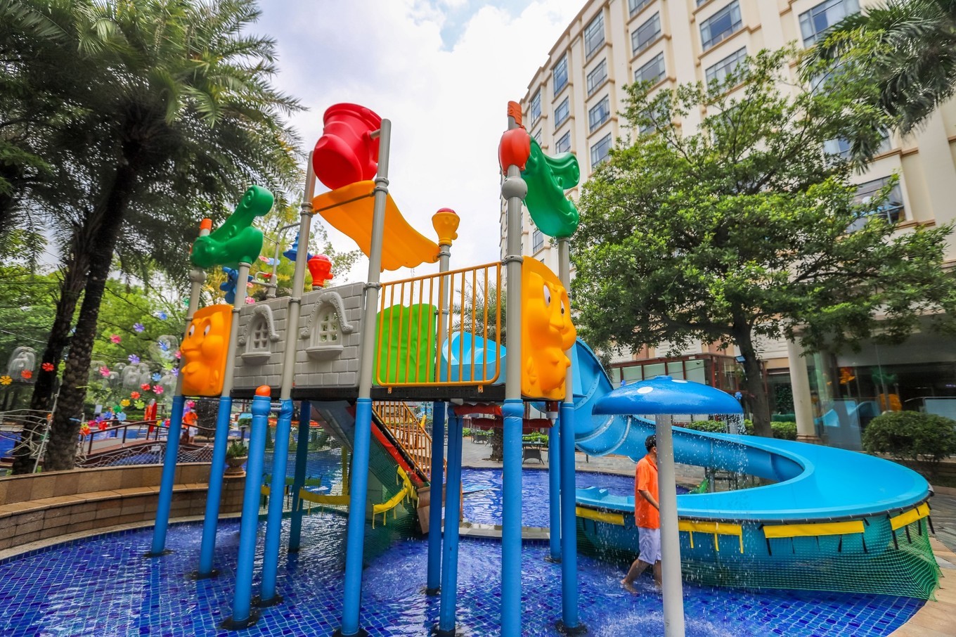 这里被称为广深后花园，每年夏天游人如织，有山有水的避暑胜地