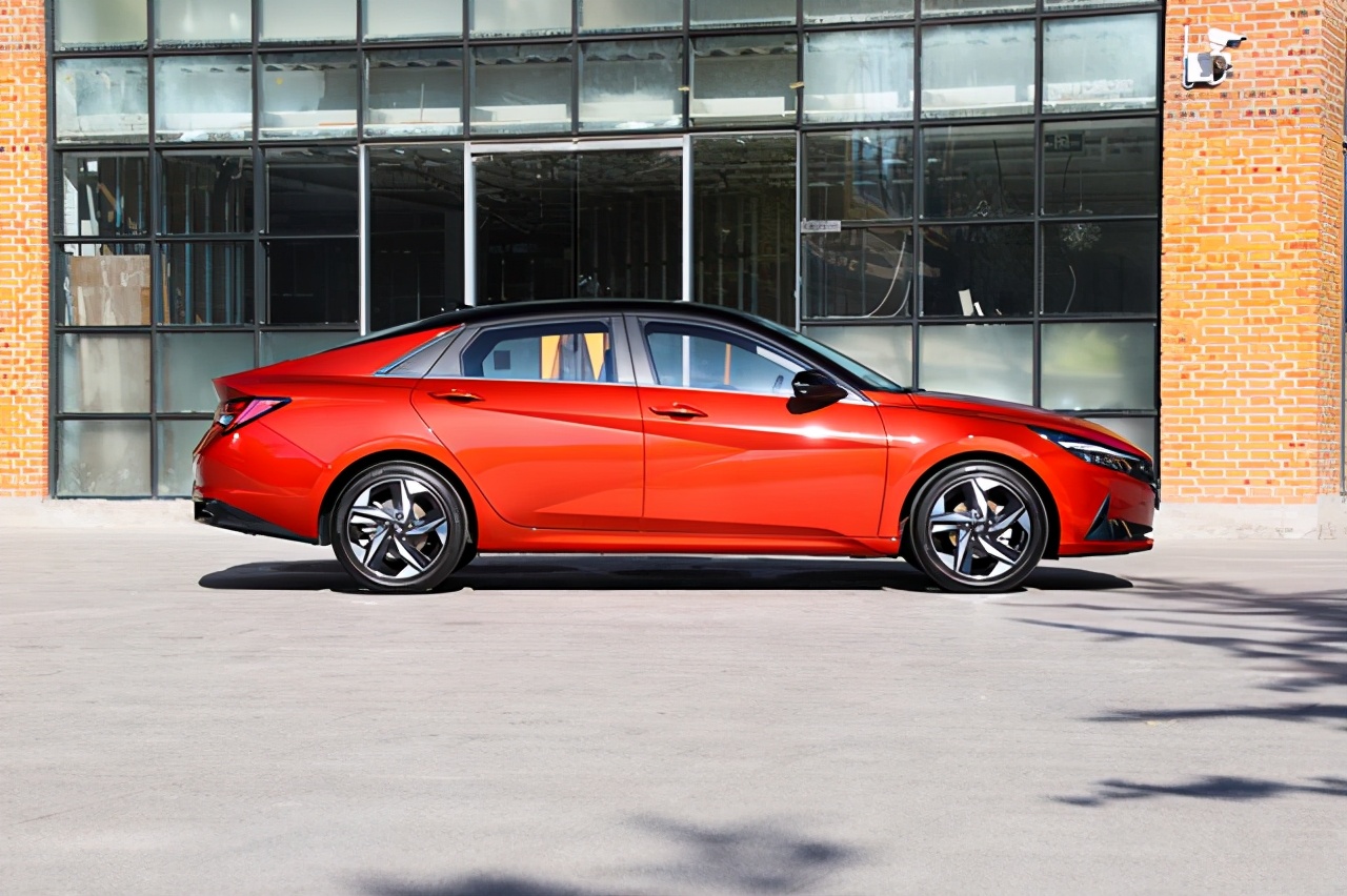 轴距伊兰特,22款伊兰特1.5l尊贵版真实油耗