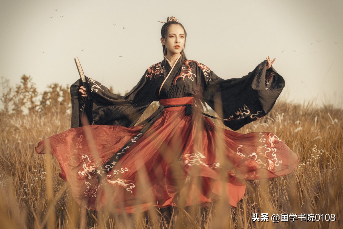 经典诗词150字人生哲理,人生必背40首古诗词