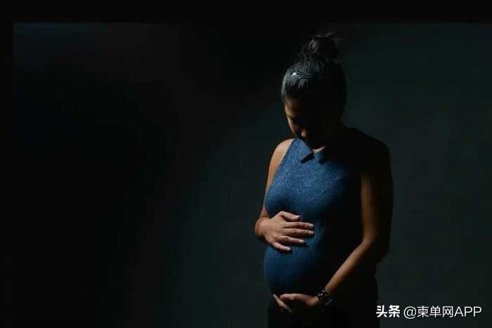 女明星国外代孕事件,女星被曝海外代孕生子