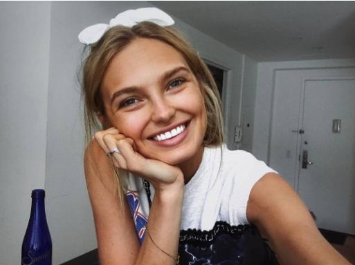 施华洛世奇秀服试装照已发布，整体造型如梦似幻，美得惊人