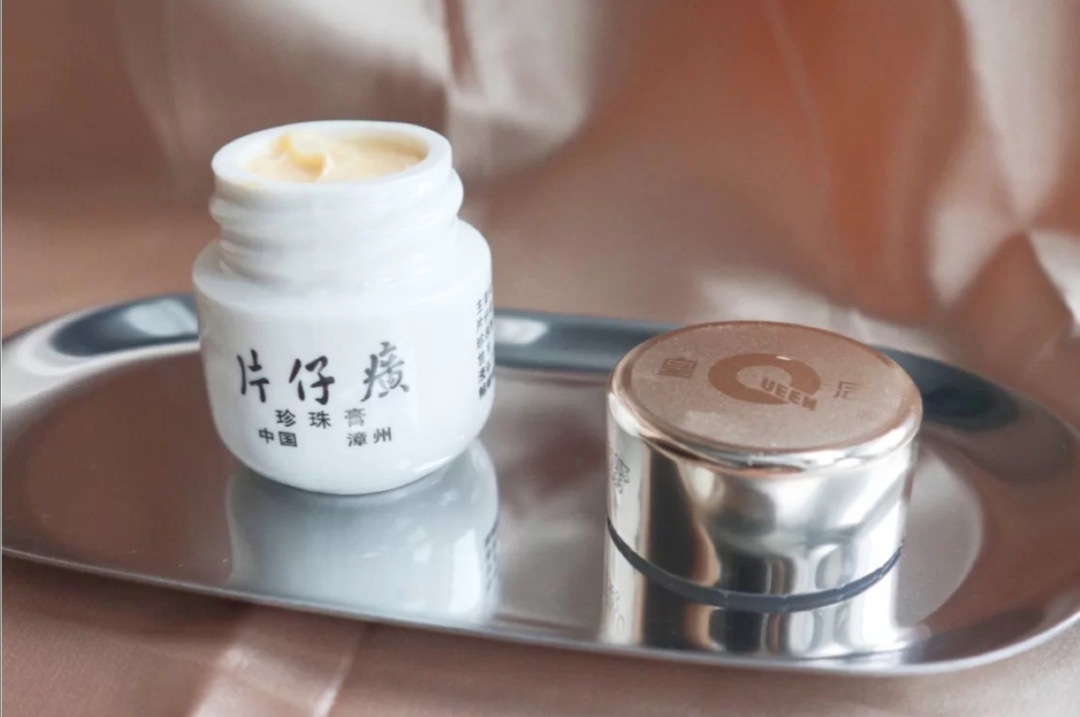 皮肤好就不需要用好的护肤产品吗,皮肤好的人不应该用护肤品