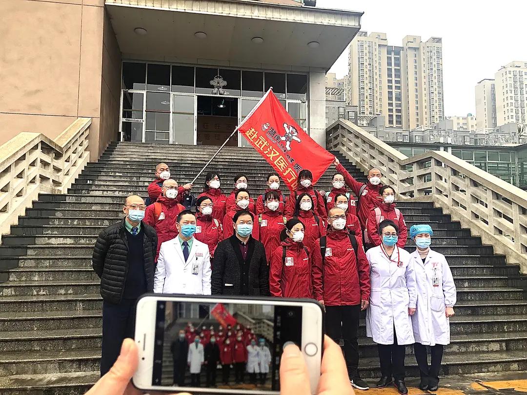 旺旺医疗队行李箱,旺旺医疗队出征视频