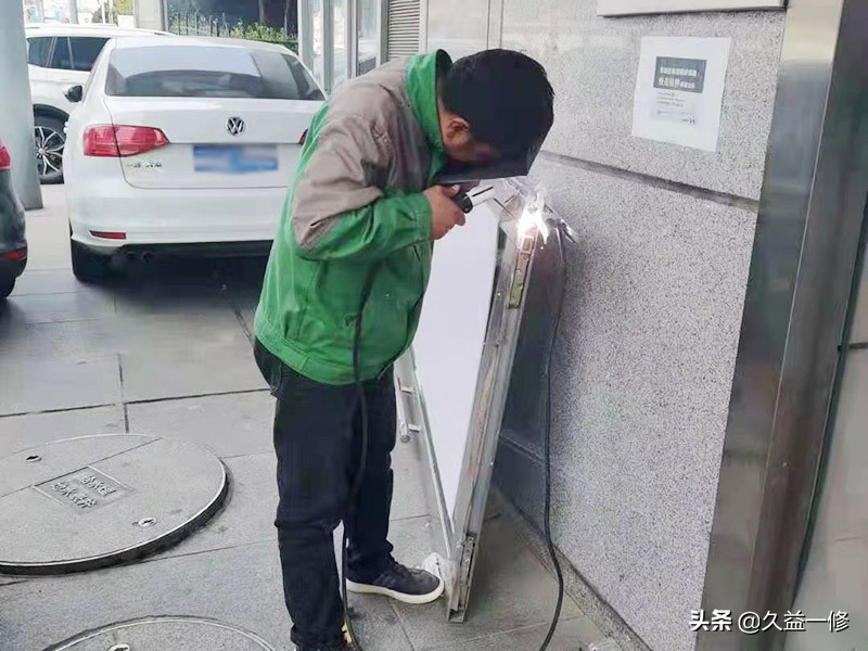 修理铝合金门,铝合金门窗玻璃修理