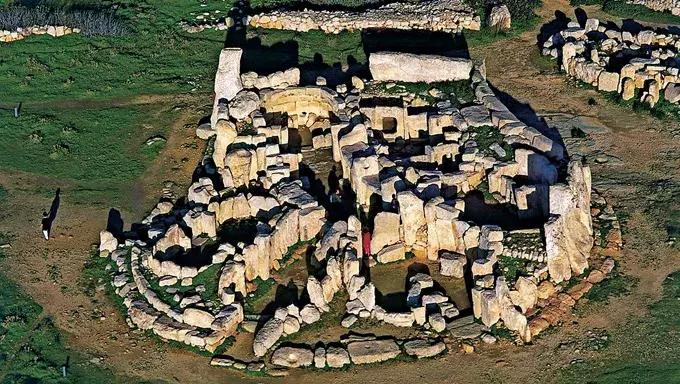 不知所起又不知所踪什么意思,不知所起不知所栖不知所终