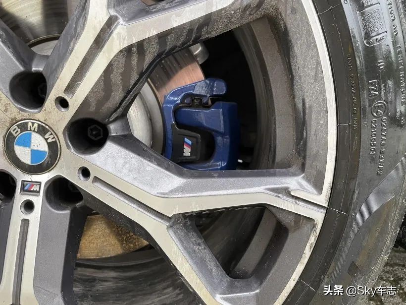 7天3000公里,宝马x57000公里发现烧机油