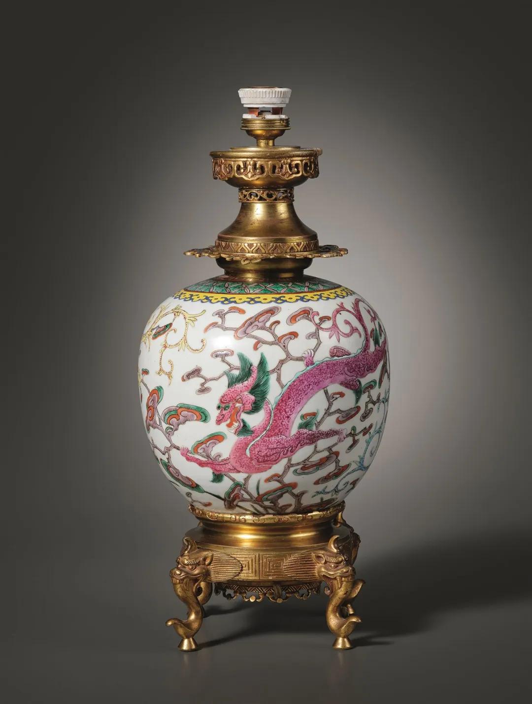 2024春拍晚清瓷器成交记录,2021中国艺术品明清瓷器成交前十