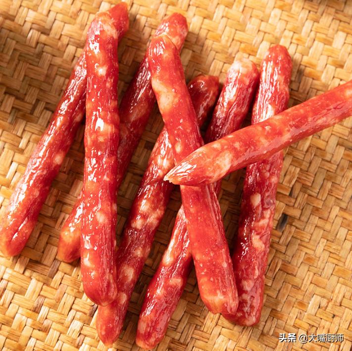 制作腊肠放多少盐,自制腊肠一斤肉几斤盐