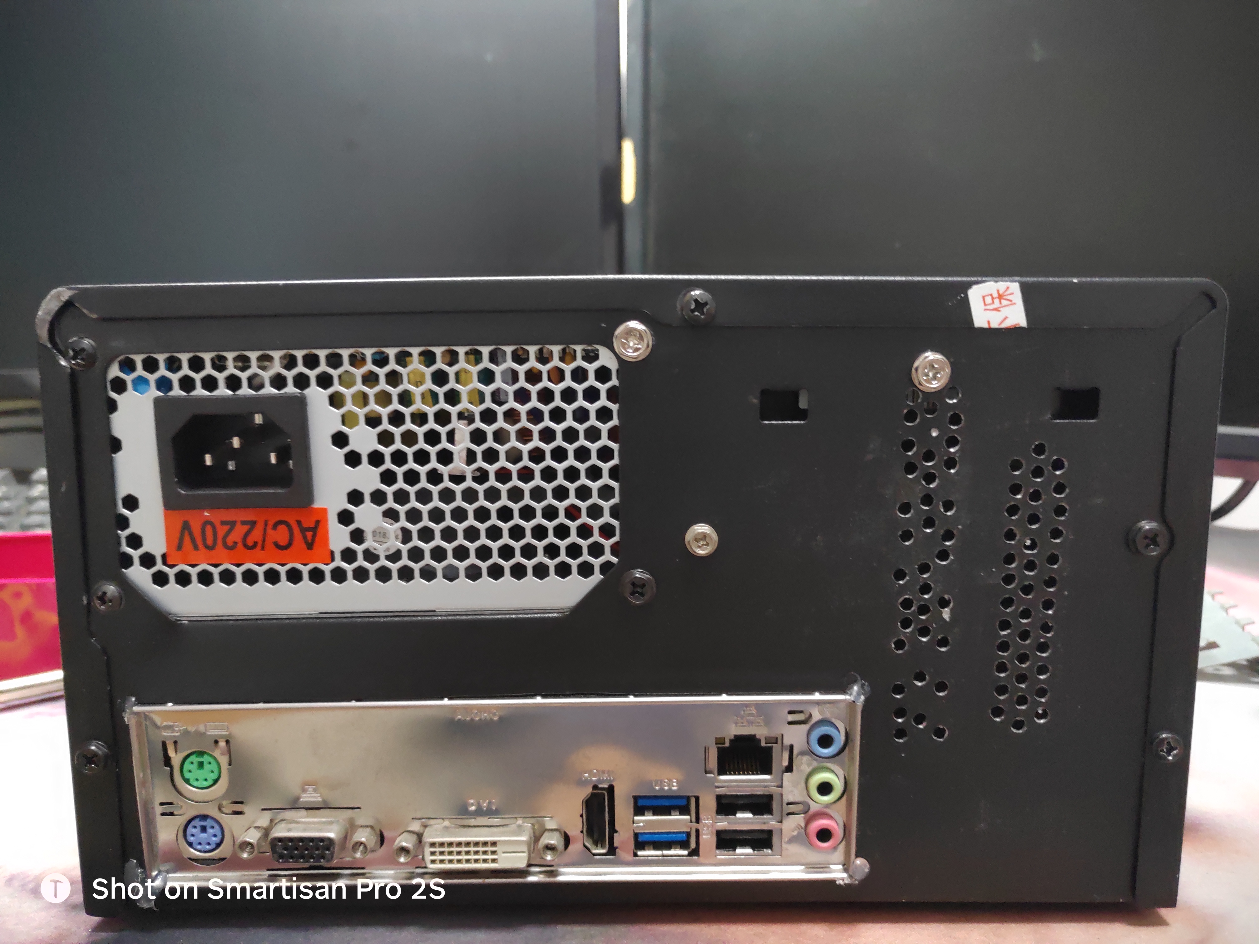 日常捡垃圾：60块包邮sinoc小机箱送电源和音响，真香？