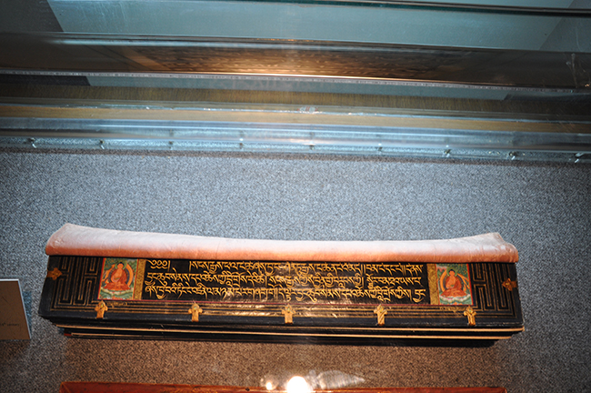 敦煌*物文**珍品：《大般涅槃经卷第六如来性品第四之三》