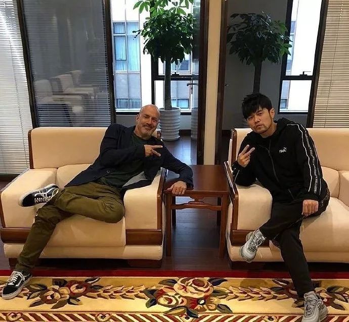 周杰伦最新球鞋,周杰伦发售球鞋