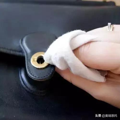 普通包包怎么保养,怎样保养包包更有光泽度
