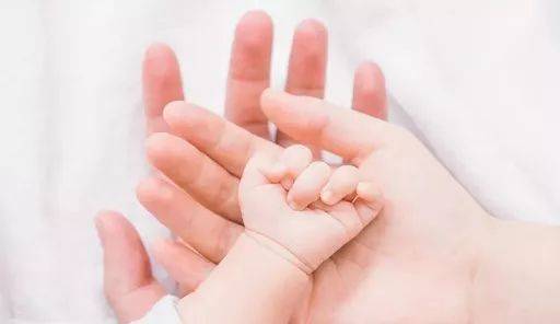 宝宝湿疹如何护理和治疗,怎样解决宝宝身上的湿疹