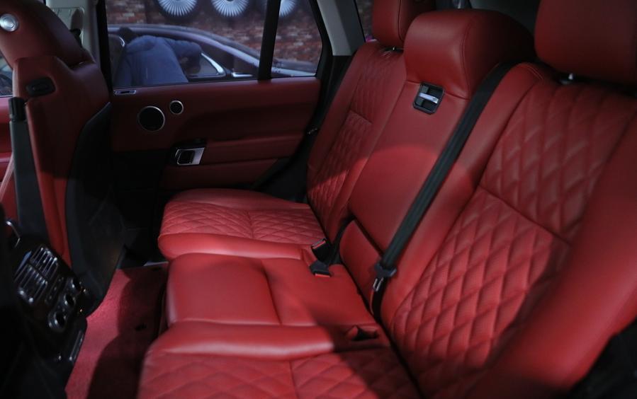 路虎揽胜温莎真皮座椅褶皱修复,路虎揽胜怎样开有气质