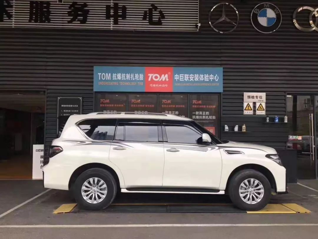 途乐y624.0穿越无人区改装,途乐y61双门版越野改装