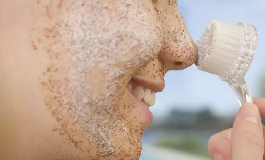 毛孔粗大改善方法控油遮瑕,毛孔粗大怎么去控油