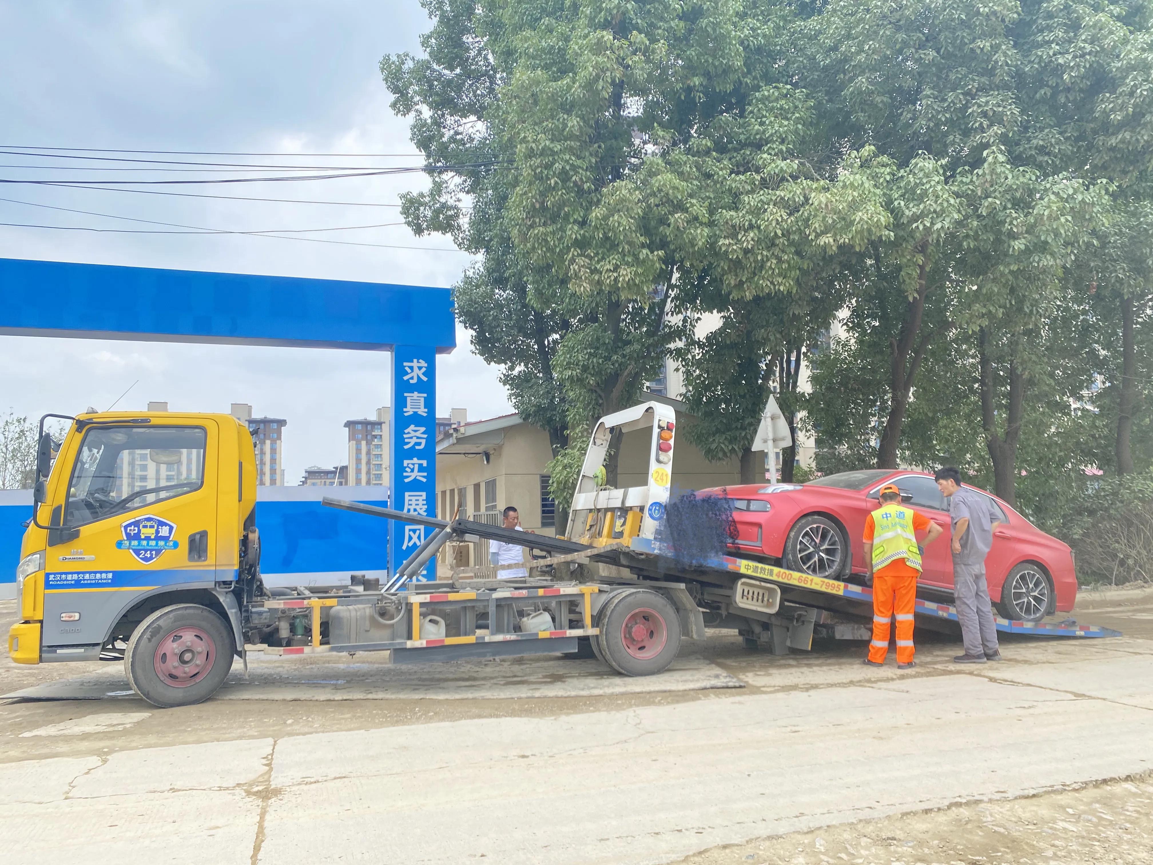 领克03高速飘不飘,领克03高速稳但是没有安全感