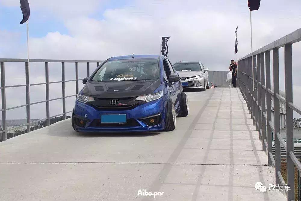 车友把本田超跑GK5改得一身骚气，定制改件更是独一无二！