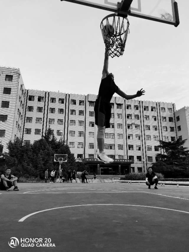 荣耀5手环篮球版,荣耀手环5篮球版跑步可以戴吗