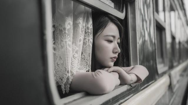 她和他的爱情故事,她和他的情感故事