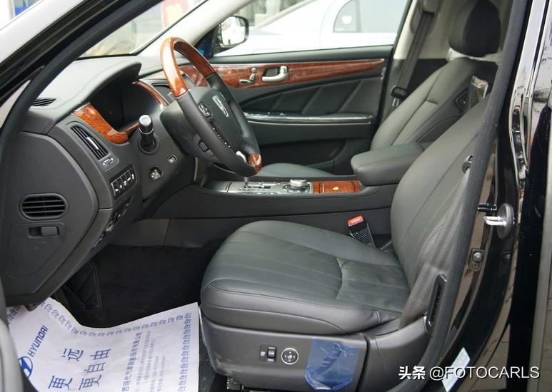 现代进口全新雅科仕新款,5.0lv8