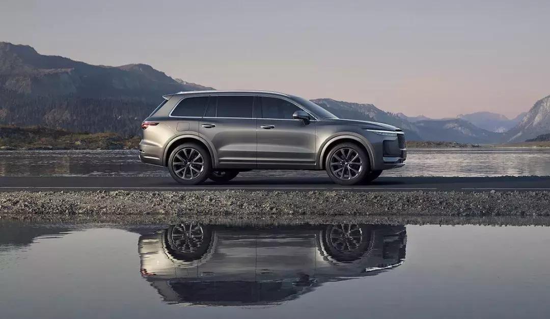 电动车脚刹车不回位怎么修,为什么电动车刹车总是抖动