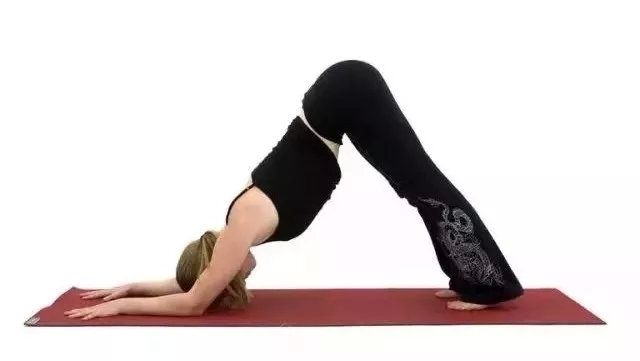 内衣带一直掉为什么,无肩带内衣总是往上滑怎么办