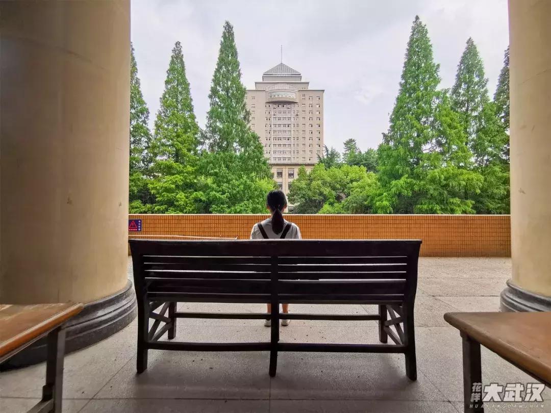 武汉科技大学理工学院,纺织大学跟武汉科技大学哪个好